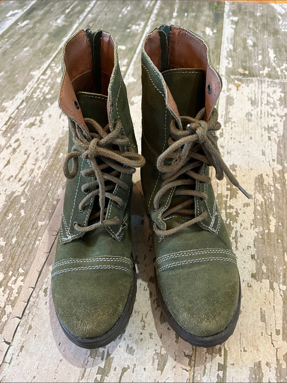 Steve Madden FAME Olive Green Lace Up Suede Leather Prairie Combat Boots W's 9